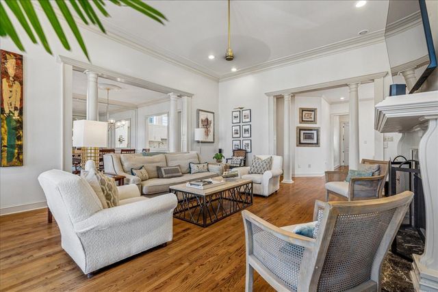 855 HARBOR ISLE CIR W, Memphis, TN 38103