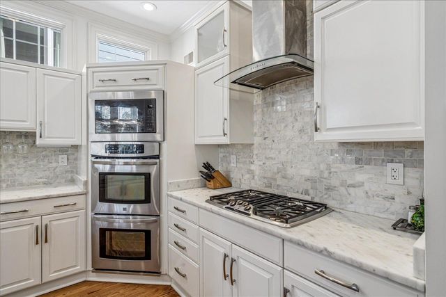 855 HARBOR ISLE CIR W, Memphis, TN 38103