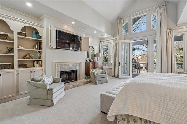 855 HARBOR ISLE CIR W, Memphis, TN 38103