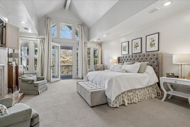 855 HARBOR ISLE CIR W, Memphis, TN 38103