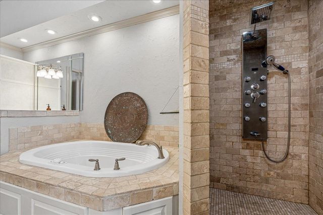 855 HARBOR ISLE CIR W, Memphis, TN 38103