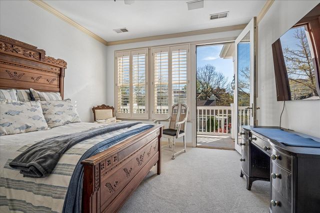 855 HARBOR ISLE CIR W, Memphis, TN 38103