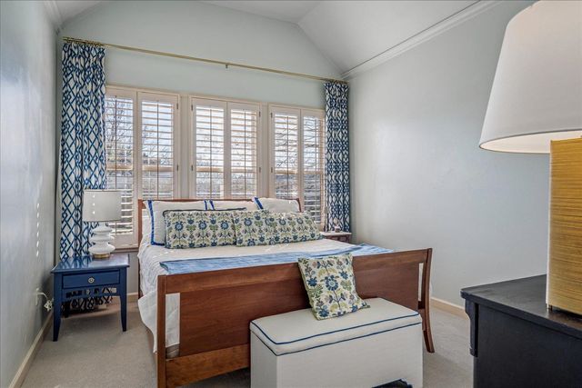 855 HARBOR ISLE CIR W, Memphis, TN 38103