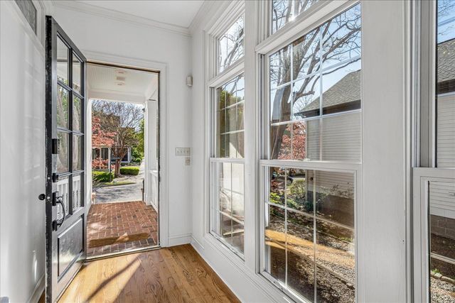 855 HARBOR ISLE CIR W, Memphis, TN 38103