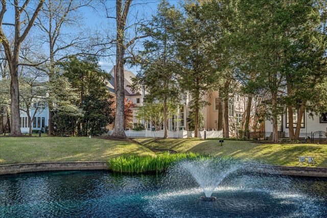 855 HARBOR ISLE CIR W, Memphis, TN 38103