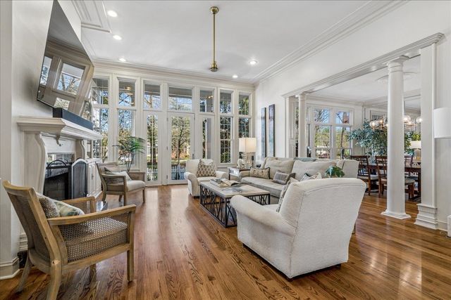 855 HARBOR ISLE CIR W, Memphis, TN 38103