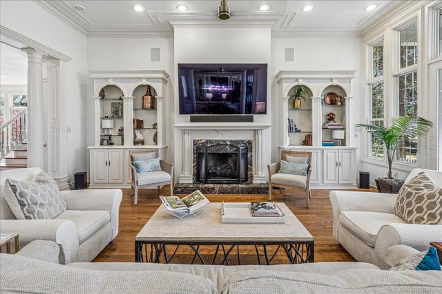 855 HARBOR ISLE CIR W, Memphis, TN 38103