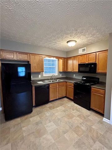 101 Twin Pines Court, Dallas, GA 30132