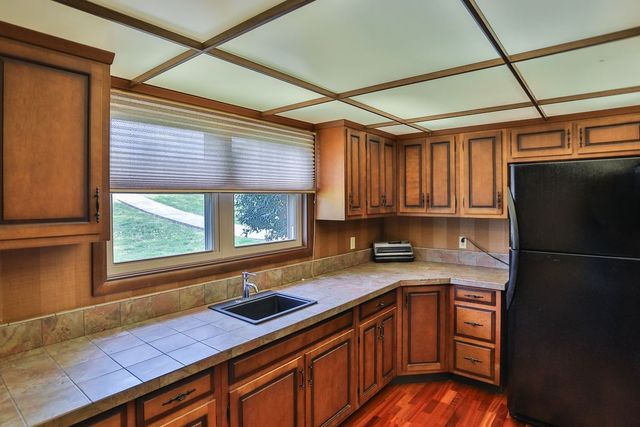 305 Myers Ter, Carthage, TN 37030