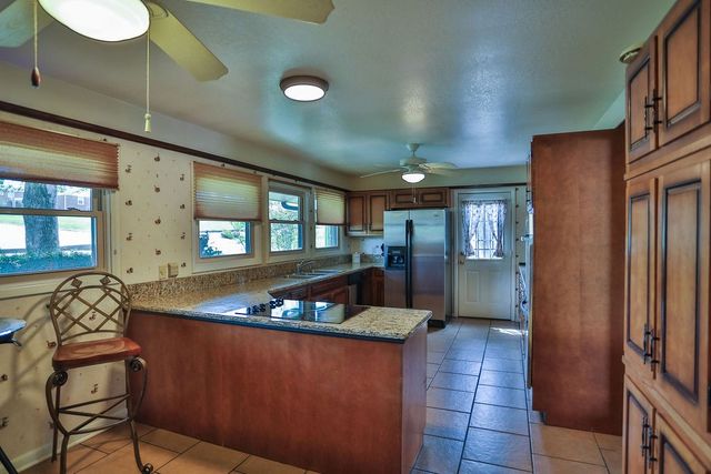 305 Myers Ter, Carthage, TN 37030
