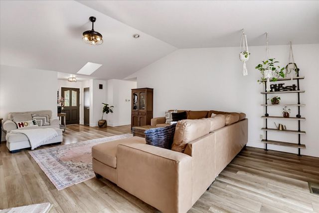 11237 Bobolink Way, Auburn, CA 95602