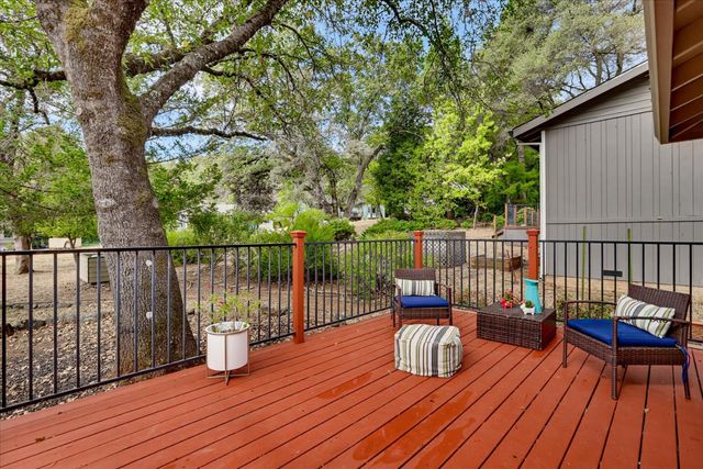 11237 Bobolink Way, Auburn, CA 95602