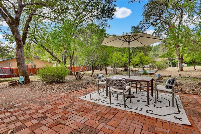 11237 Bobolink Way, Auburn, CA 95602