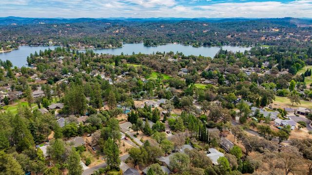 11237 Bobolink Way, Auburn, CA 95602