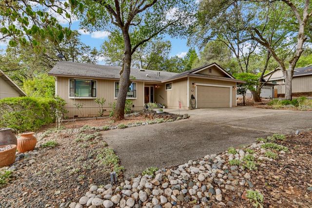 11237 Bobolink Way, Auburn, CA 95602