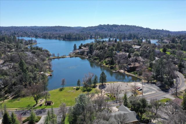 11237 Bobolink Way, Auburn, CA 95602