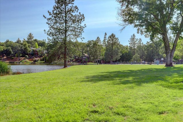 11237 Bobolink Way, Auburn, CA 95602