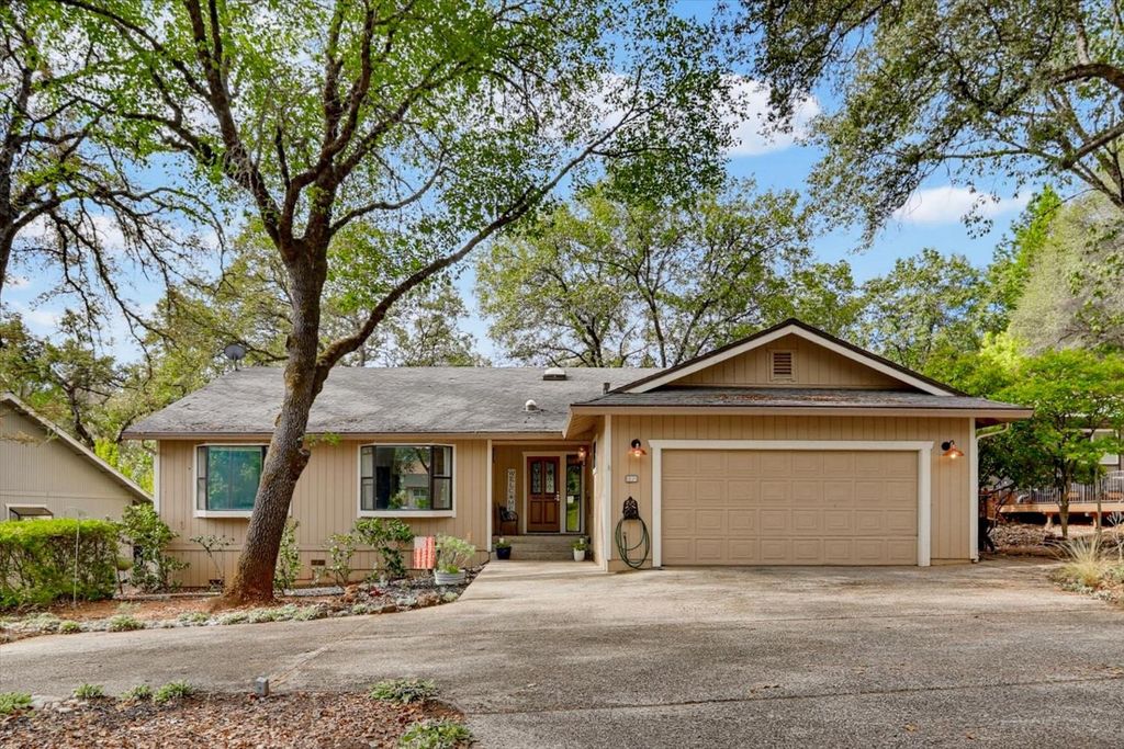 11237 Bobolink Way, Auburn, CA 95602