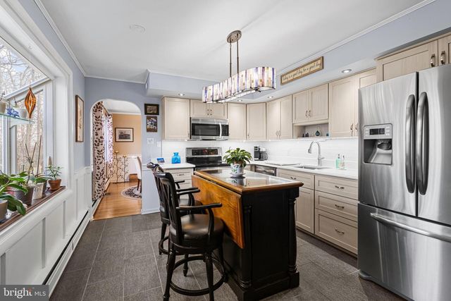 2660 TERWOOD HILL DR, Willow Grove, PA 19090