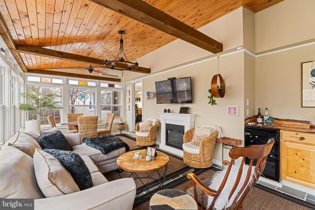 2660 TERWOOD HILL DR, Willow Grove, PA 19090