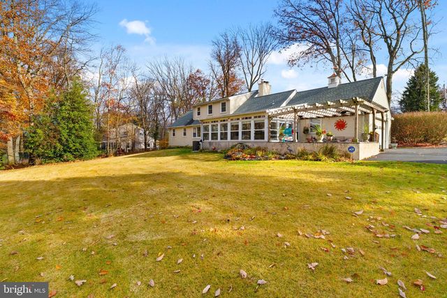 2660 TERWOOD HILL DR, Willow Grove, PA 19090