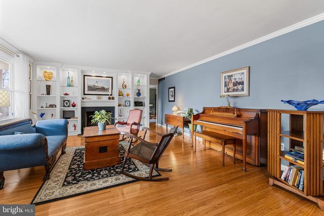 2660 TERWOOD HILL DR, Willow Grove, PA 19090