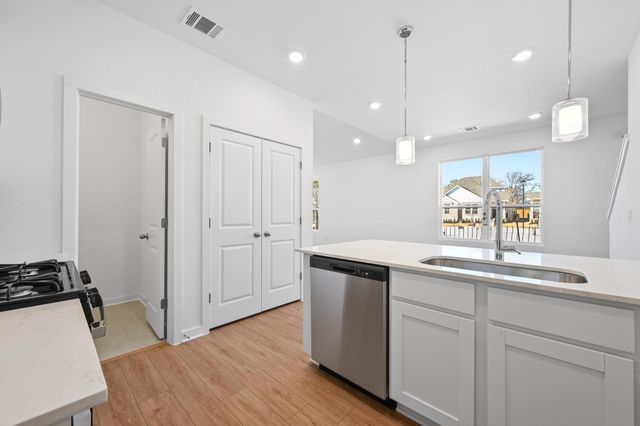 497 Orleanian DR C, Buda, TX 78610