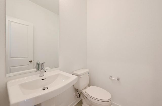 497 Orleanian DR C, Buda, TX 78610