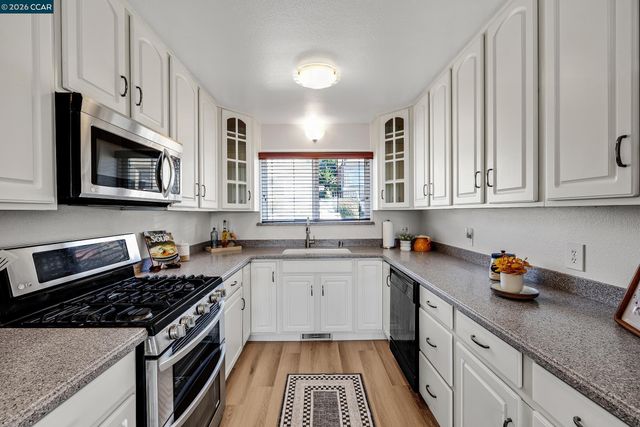 16057 Gramercy Dr, Castro Valley, CA 94578