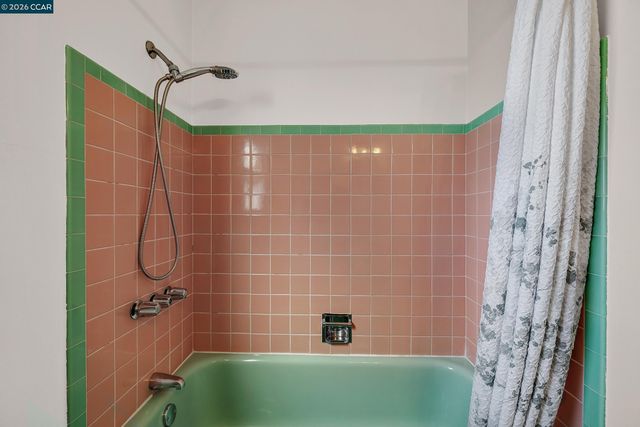 16057 Gramercy Dr, Castro Valley, CA 94578