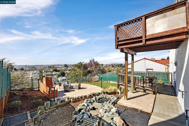 16057 Gramercy Dr, Castro Valley, CA 94578