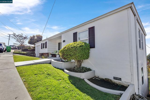 16057 Gramercy Dr, Castro Valley, CA 94578