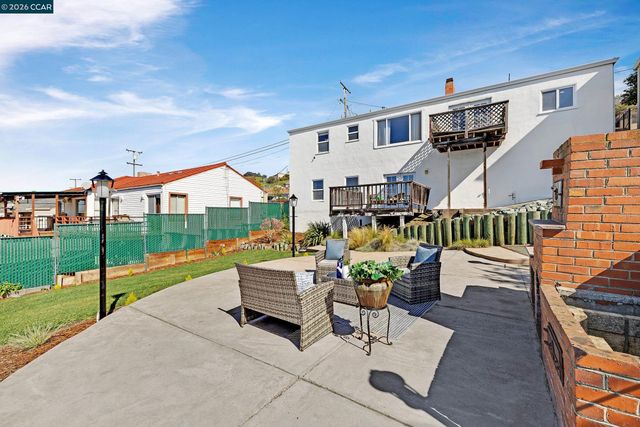 16057 Gramercy Dr, Castro Valley, CA 94578