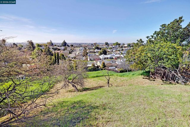 16057 Gramercy Dr, Castro Valley, CA 94578