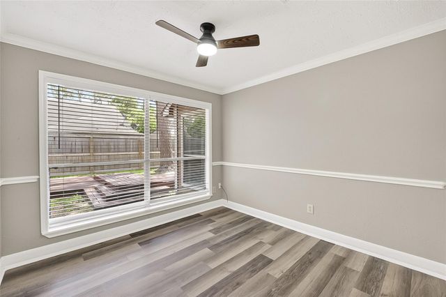 12403 Meadow Ridge Dr, Stafford, TX 77477