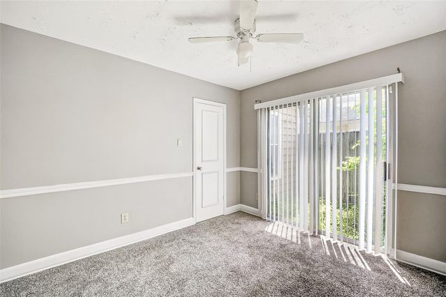 12403 Meadow Ridge Dr, Stafford, TX 77477