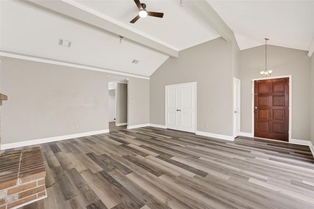 12403 Meadow Ridge Dr, Stafford, TX 77477