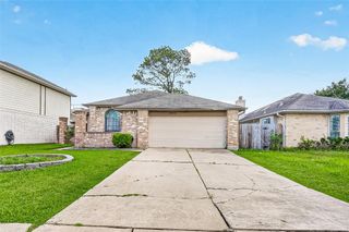 12403 Meadow Ridge Dr, Stafford, TX 77477