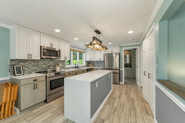 53 Garden Circle, Laconia, NH 03246