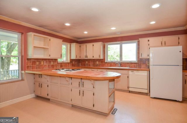 716 Killian Hill Road SW, Lilburn, GA 30047