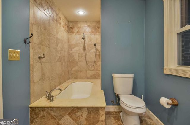 716 Killian Hill Road SW, Lilburn, GA 30047