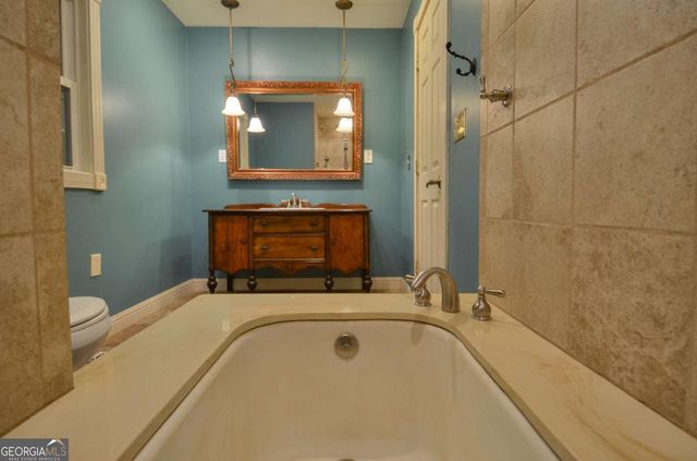 716 Killian Hill Road SW, Lilburn, GA 30047