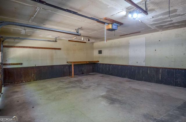 716 Killian Hill Road SW, Lilburn, GA 30047