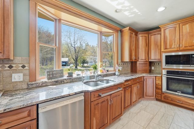 269 Harvard Rd, Bolton, MA 01740