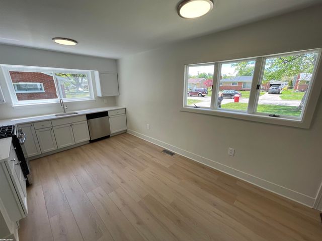36550 Weideman Street, Clinton Twp, MI 48035