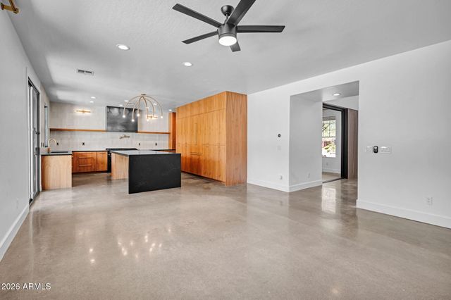27363 N WHITEHORN Trail, Peoria, AZ 85383
