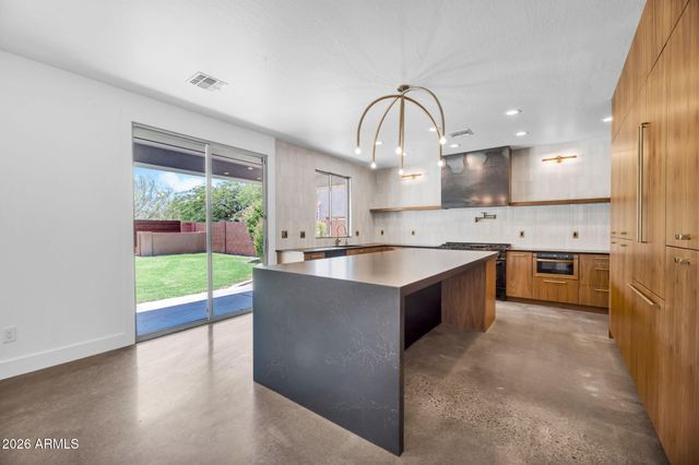 27363 N WHITEHORN Trail, Peoria, AZ 85383
