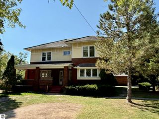 513 E Cass Street, Cadillac, MI 49601