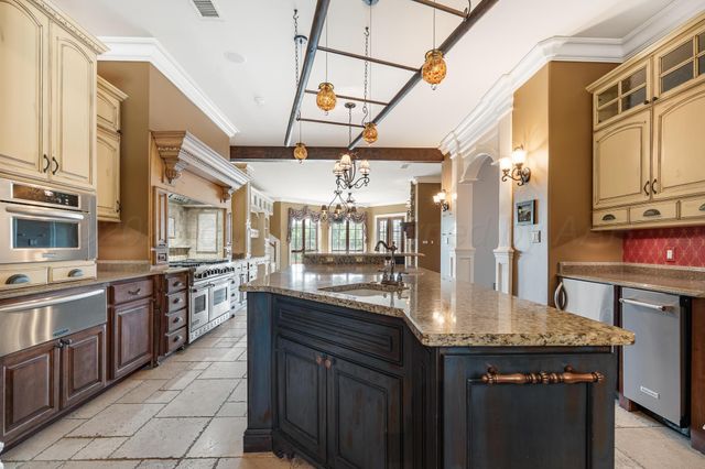 18 CYPRESS Point, Amarillo, TX 79124