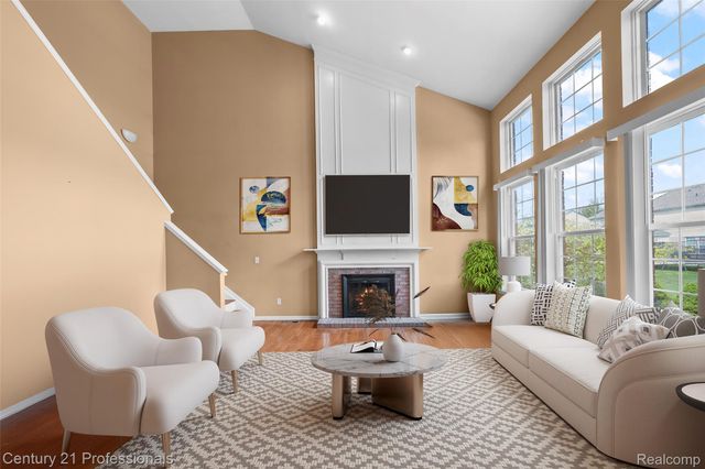 49385 Central Park E, Shelby Charter Township, MI 48317